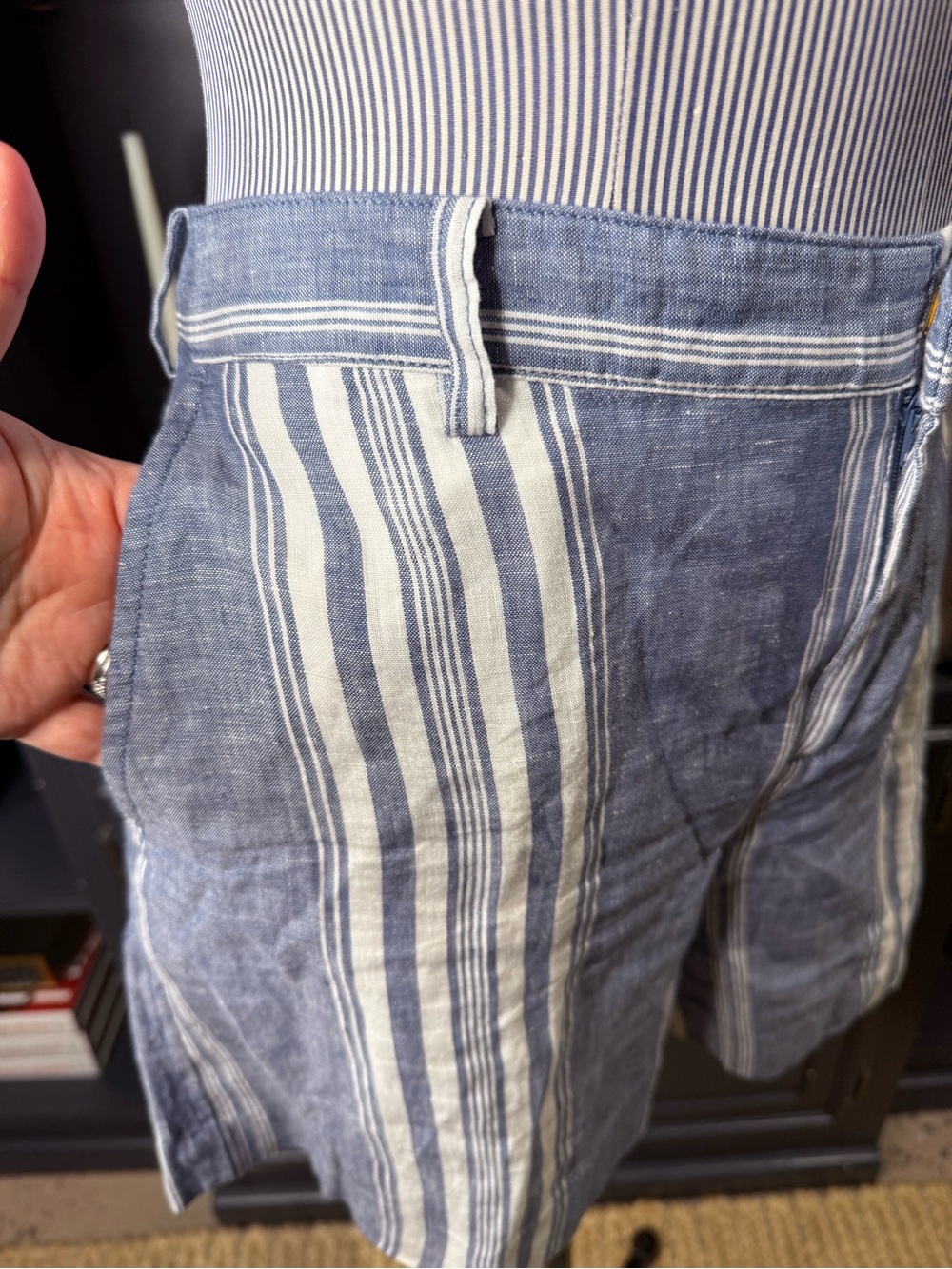 Lauren Ralph Lauren Striped Linen Shorts – Blue & White – Size 8 - Picture 5 of 10